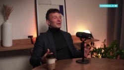 "Я отложил адское количество денег". Почему всех взволновало первое после 10 лет молчания интервью лидера прокремлевского движения "Наши"